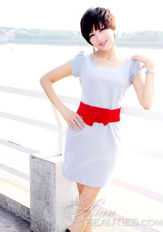 Hundreds of gorgeous pictures: Asian American mail order bride Seshan from Changsha