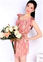 Hundreds of beauties: East Asian American bride Wen