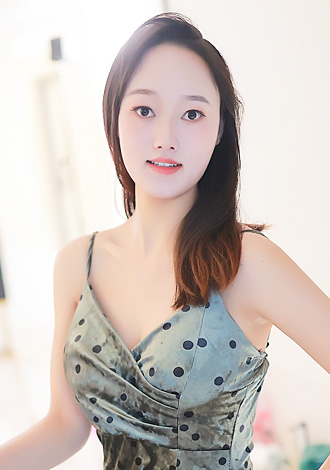 Gorgeous profiles pictures: Xiaowei from Zhuzhou, dating free Asian profiles